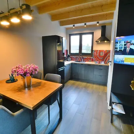 House, Sauna, Whirlpool, ミエレンコ